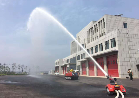 消防机器人东北清凉之旅——记格拉曼消防机器人东北巡展  